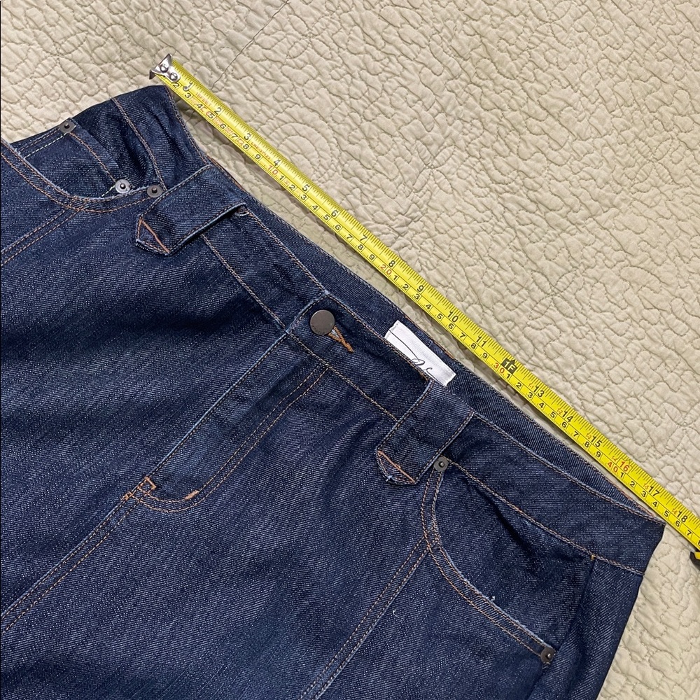 Venezia dark wash denim skirt with jewel pockets - Picture 5 of 7